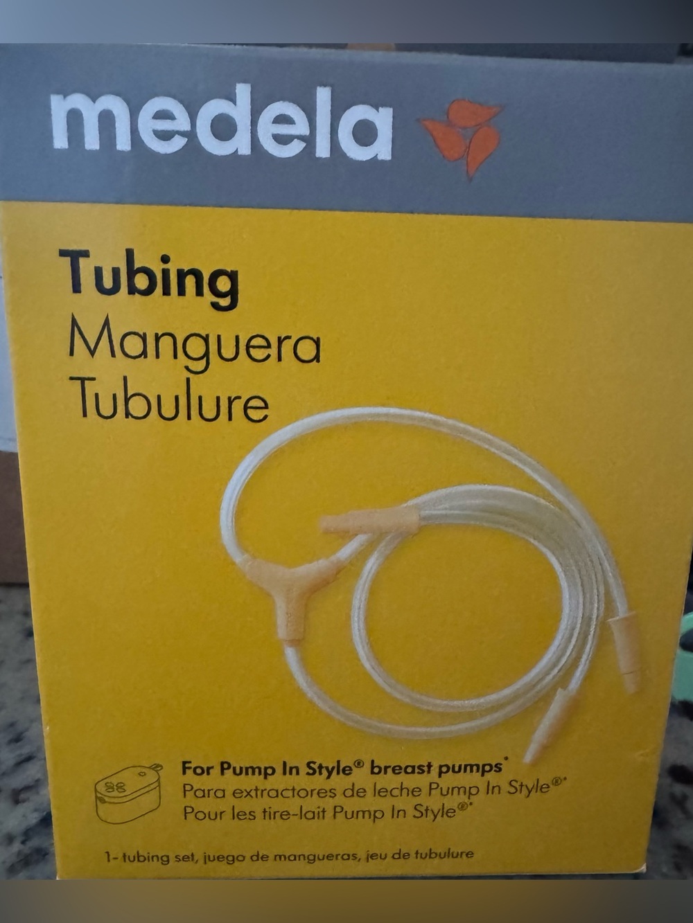 Medela Bundle ( Read Description) - Picture 3 of 5